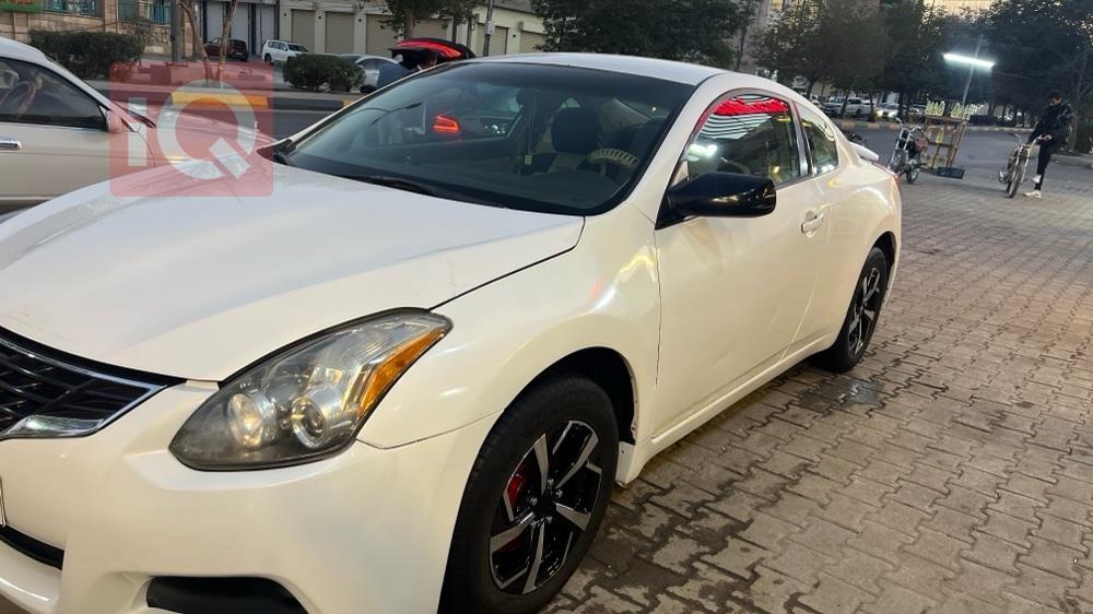 نيسان ألتيما